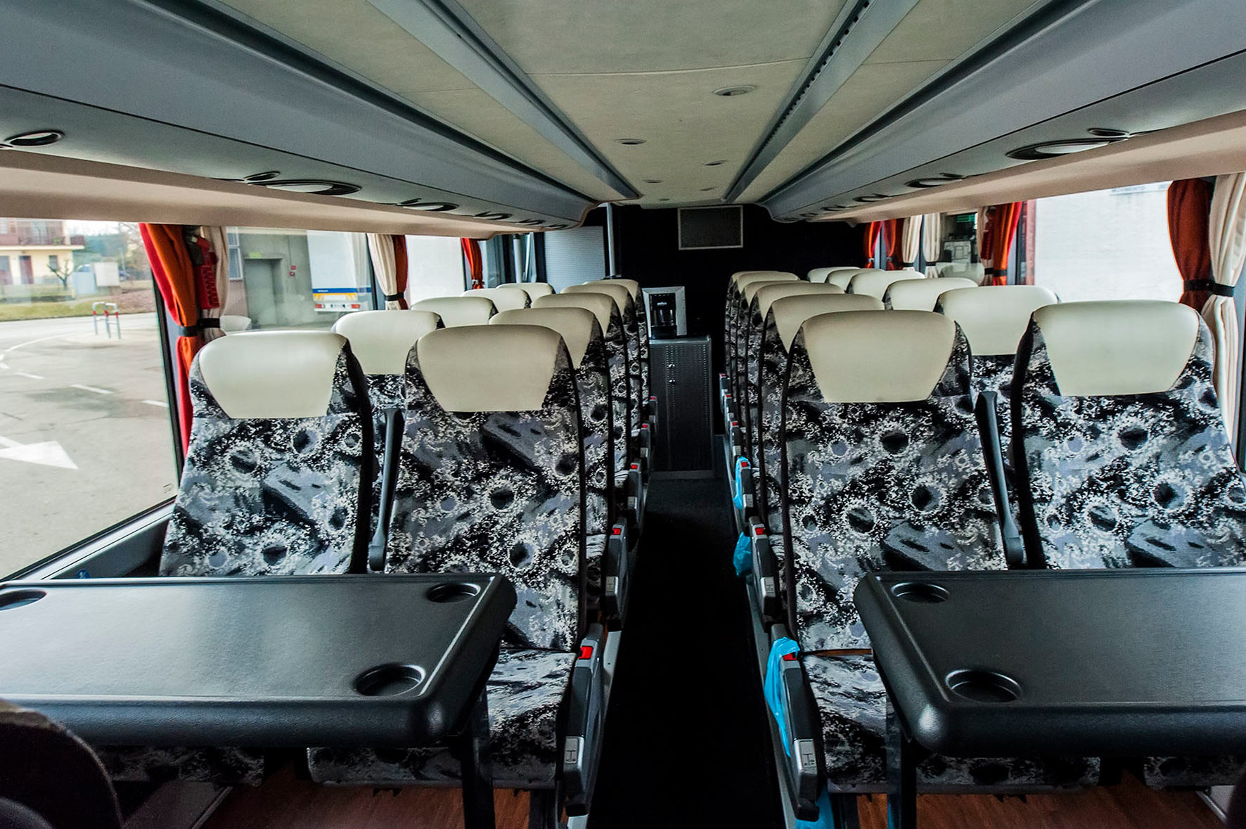 Interni bus per noleggio turistico